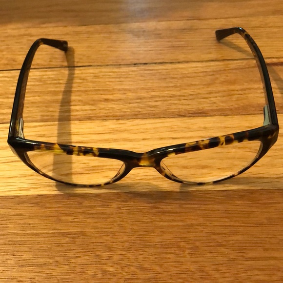 Millicent Bryce tortoise shell reading glasses - Picture 8 of 8